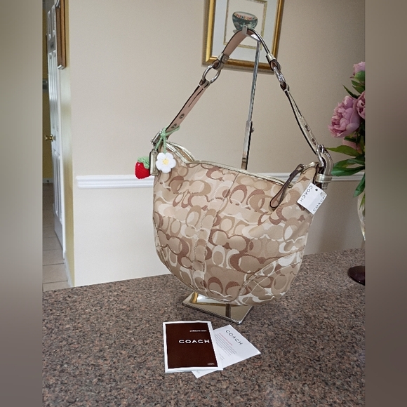 NWT Coach Soho  Optic Signature Vintage Shoulder Bag - Picture 8 of 17